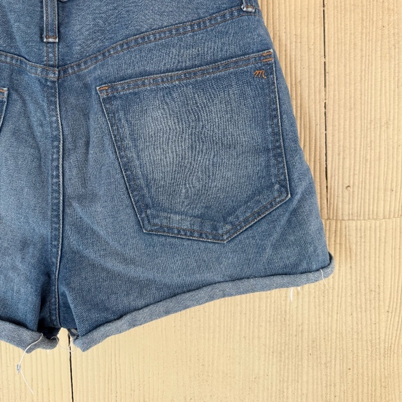 Madewell High Rise Raw Hem Medium Wash Denim Short - Picture 5 of 5
